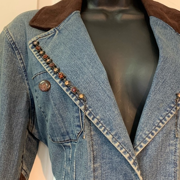 Very Vera Denim Embellished Jacket - Picture 5 of 16